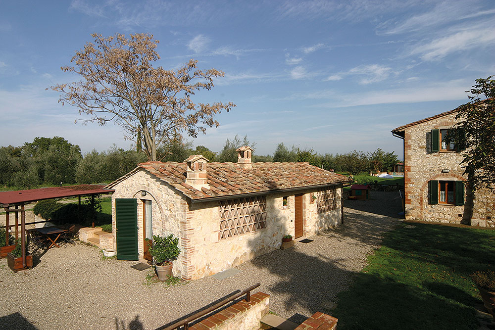 toscana italy guesthouse colledivaldelsa tuscany podere fontemaggio garden