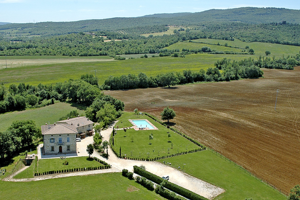 Toscana Italy Agriturismo Casola d'Elsa Borgo Il Villino